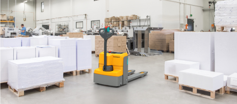 Electric pedestrian pallet truck EJE M13/ M15: Compact design and powerful and...